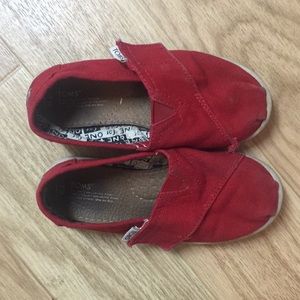 Red toms